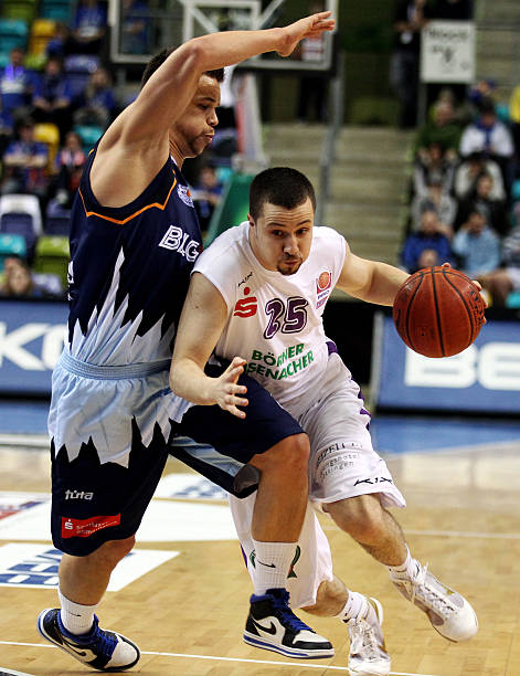 须赢得奖杯 须赢得奖杯